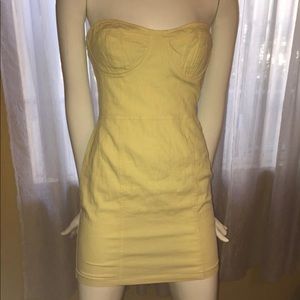 Mini yellow sunshine dress.